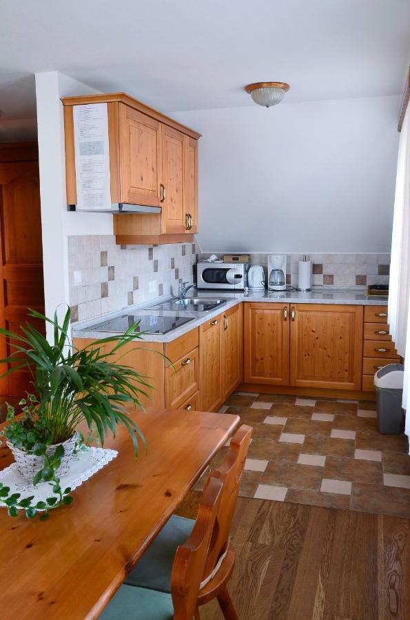 Apartma In Bungalov Jezerci Gozd Martuljek Exterior photo